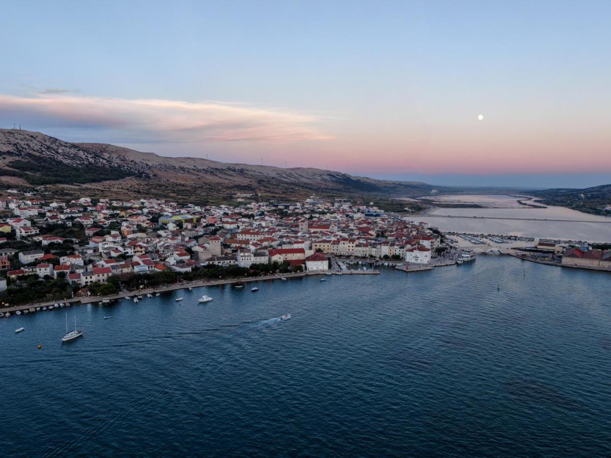 Appartamento Aurora Pag Town Esterno foto